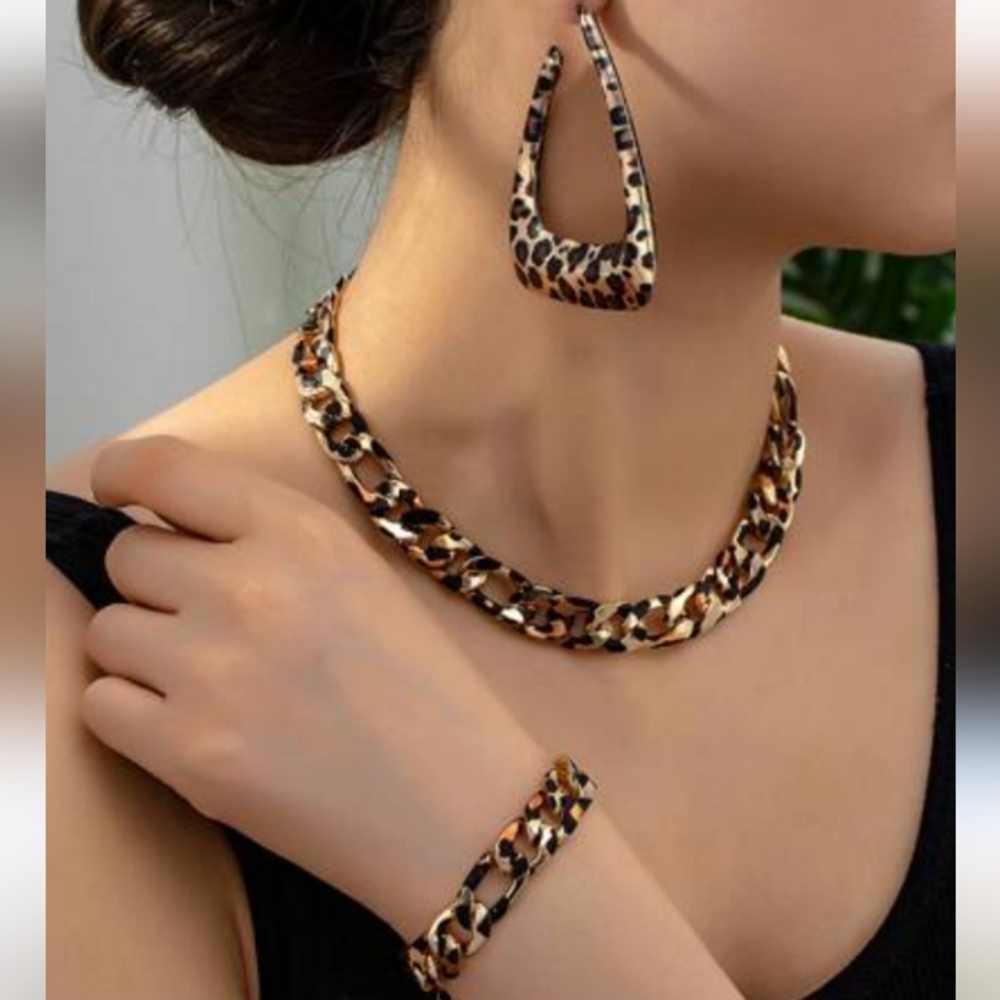 NEW 4 piece geometric leapard print metal chain necklace bracelet earring set